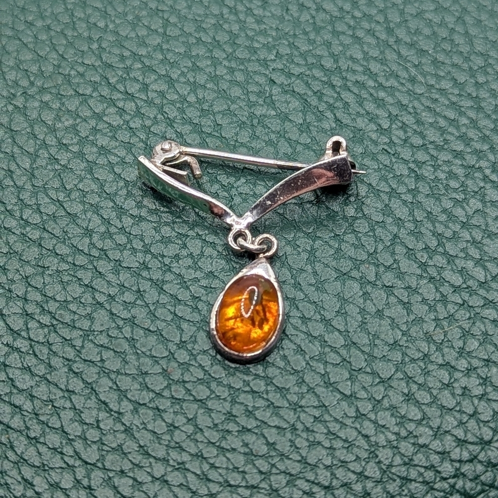 ✨ Glowing Honey Amber & Sterling Silver Drop Brooch